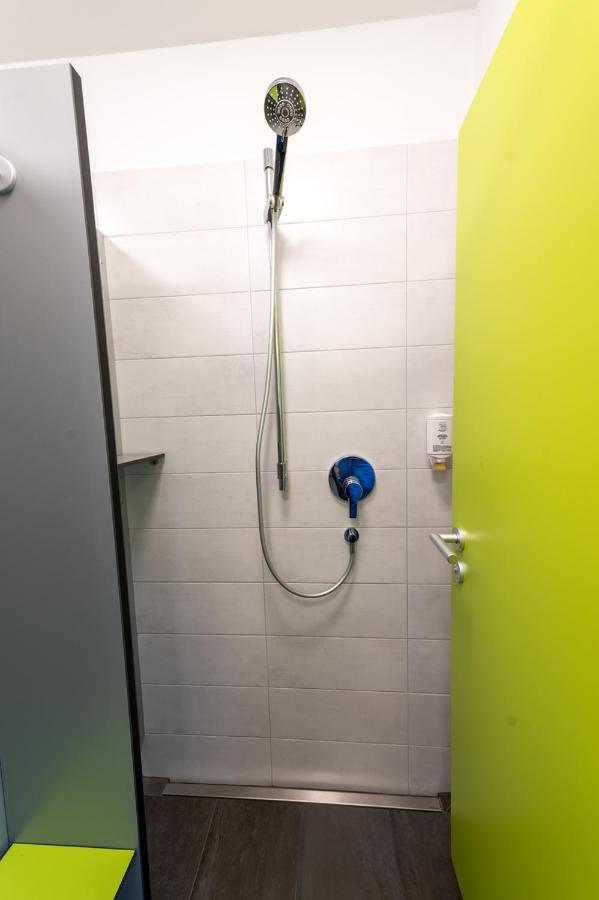 Stadthaus Seeblick G5 - Hostel FDH Buitenkant foto
